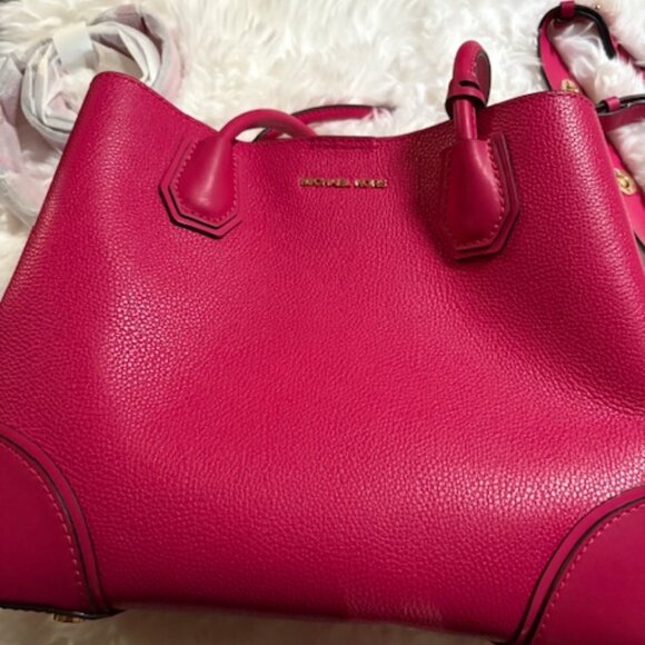 Michael Kors Raspberry Handbag - Picture 1 of 4